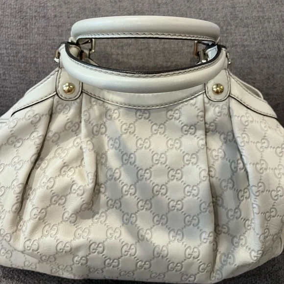 Authentic Gucci GG Guccissima Sukey Medium - Ivory - Picture 3 of 16